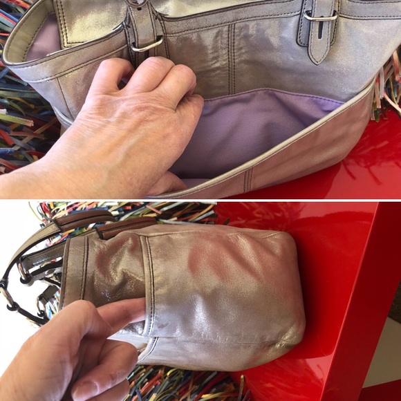 Coach purse - gold leather excellent condition bag - Picture 4 of 6